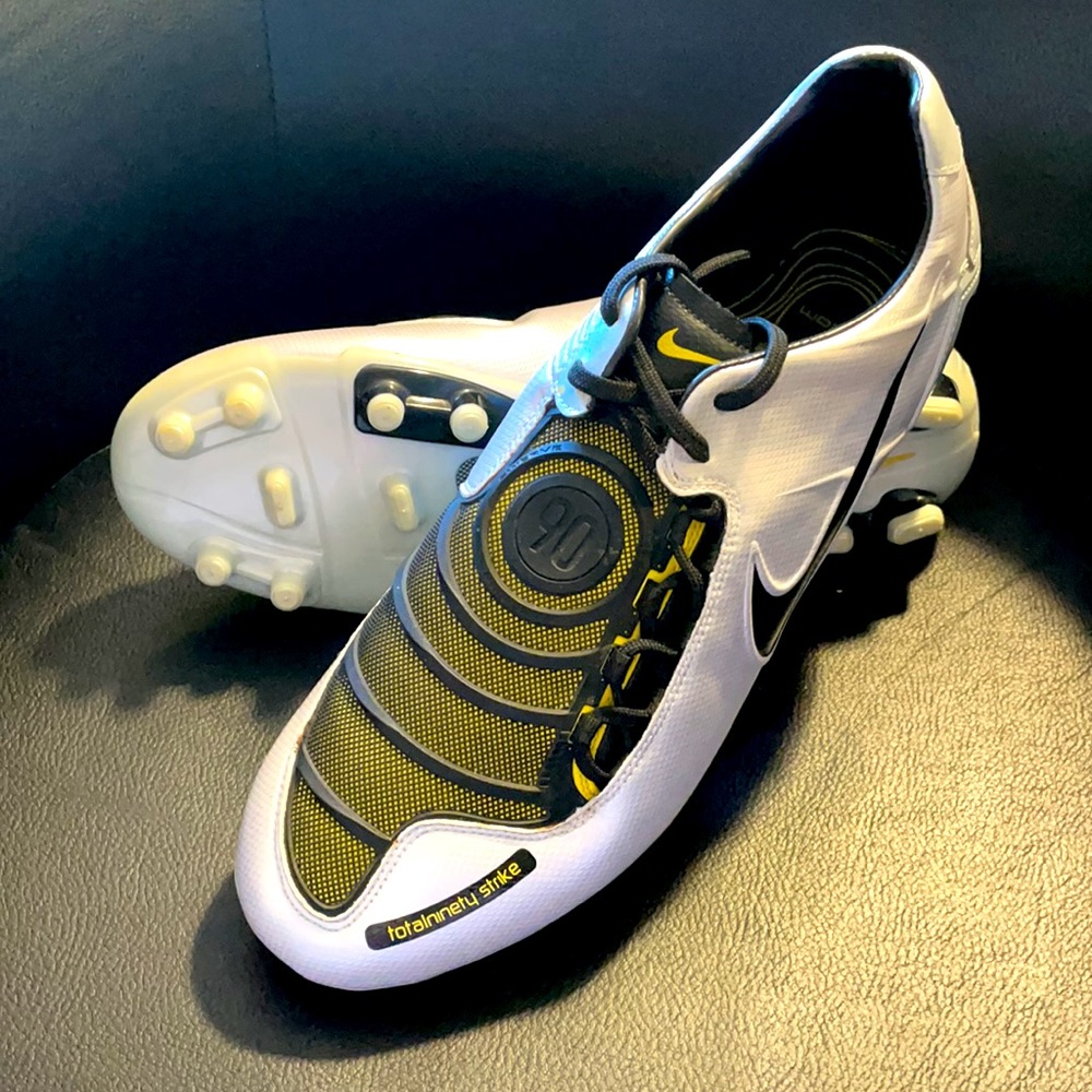 Brand New Nike T90 Total90 FG Strike Soccer Cleats
